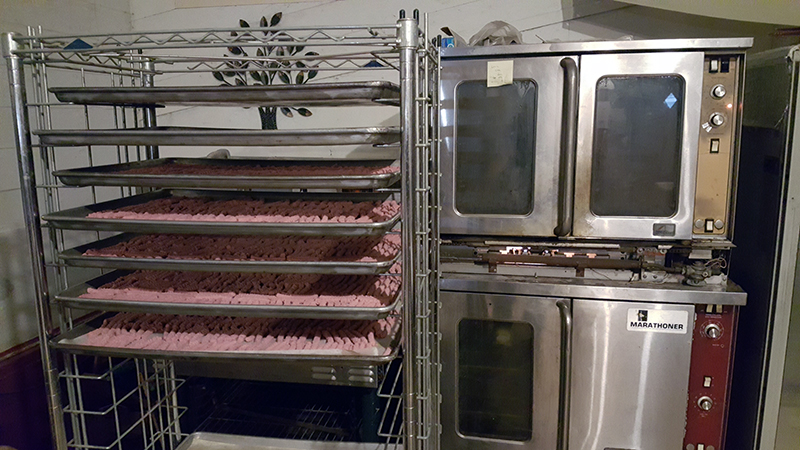 Industrial ovens and cooling racks